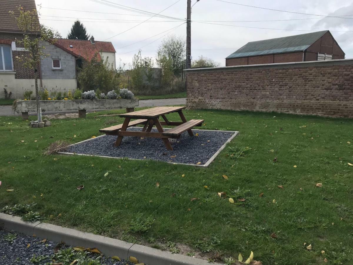 Maison 2Ch - 4 pers en Picardie parking gratuit - by La Source d'OrFée Courcelette Esterno foto